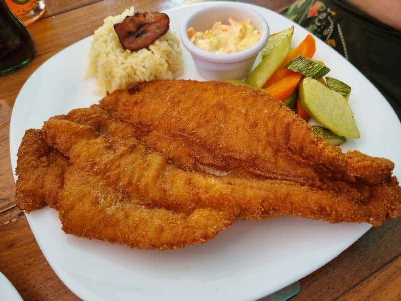 Pescado de un Restaurante en Bacalar