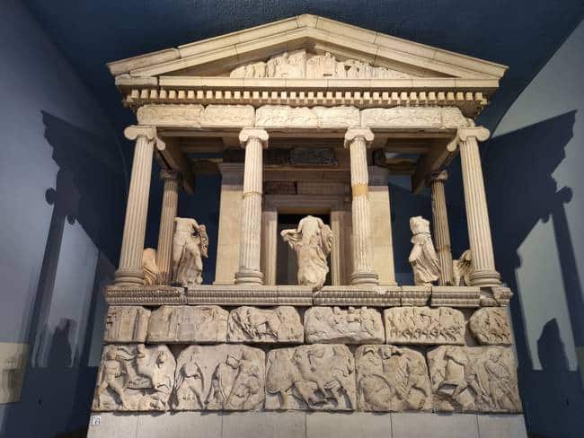 Templo griego del Museo Británico, Londres