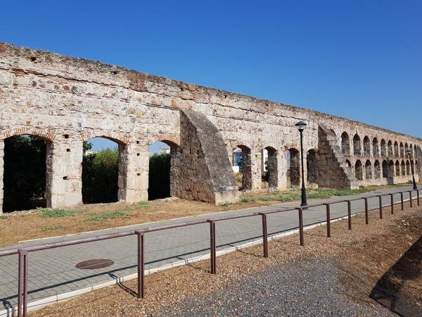 Acueducto de San Lázaro