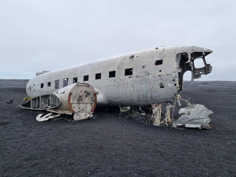 Avión abandonado DC-3, un lugar curioso que ver en Islandia