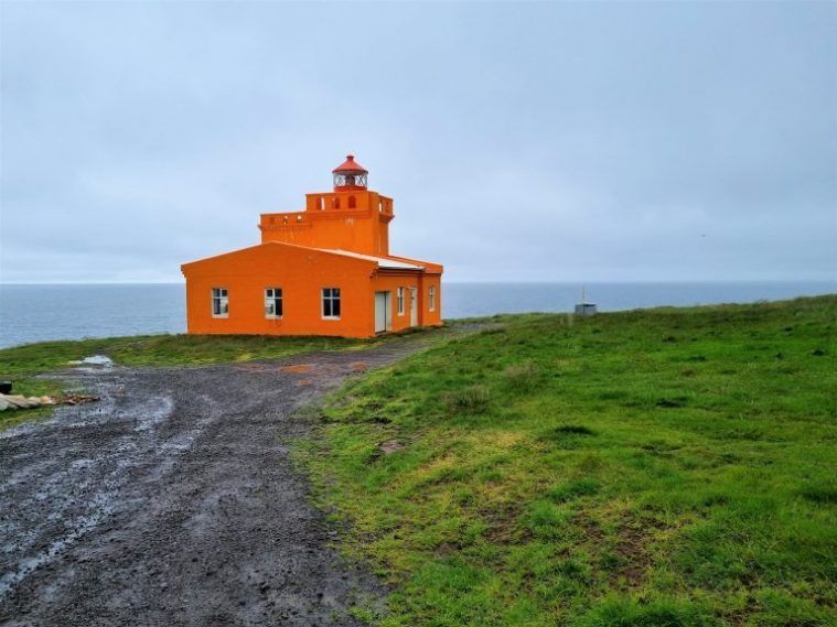 Camino de tierra