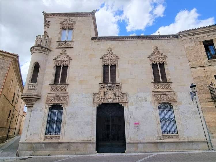 Casa de la Marquesa de Cartago qué ver en Ciudad Rodrigo