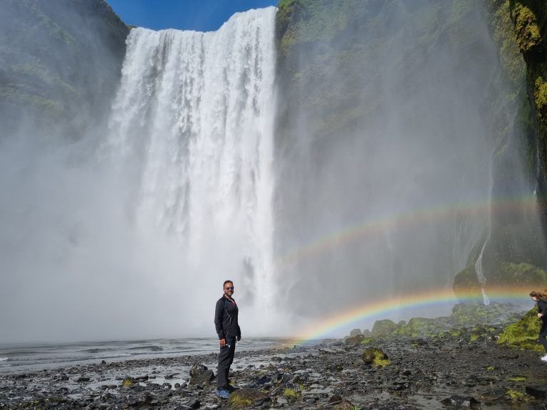 Skógafoss, una de las cascadas más bonitas de Islandia