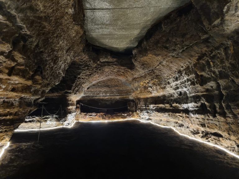 Cuevas de Hella, Islandia