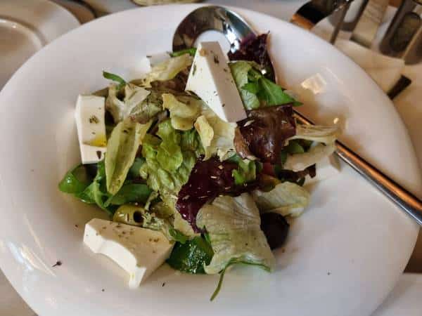 Ensalada del restaurante Ayvan Bukhará