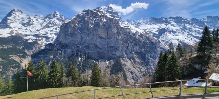 Vistas del Frungfrau desde Mürren