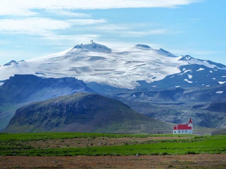 Iglesia de Ingjaldshóll
