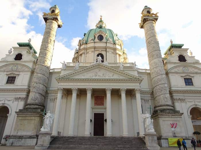 Iglesia de Karlskirche