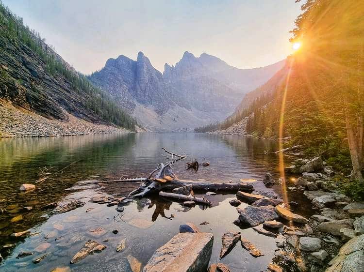 Agnes lake