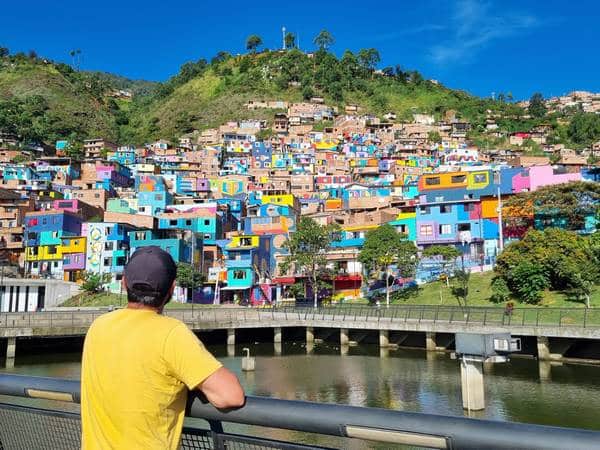 Qué ver en Medellín: Macromural Constelaciones