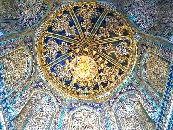 Mausoleo de Pahlavon Mahmud