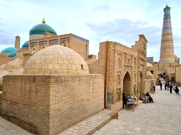 Calles de Khiva, Mausoleo de Pahlavon Mahmud