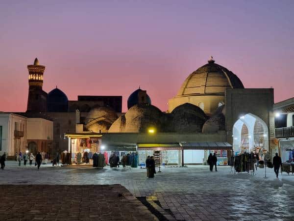 Mercado de Bukhará Taki Mazarron