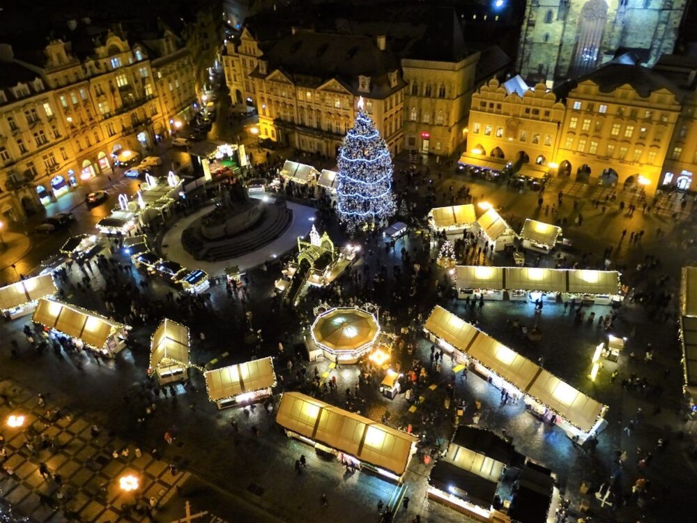 Mercado de navidad de la Plaza Vieja de praga
