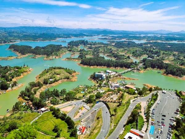 Paisaje desde el peñol de Guatapé