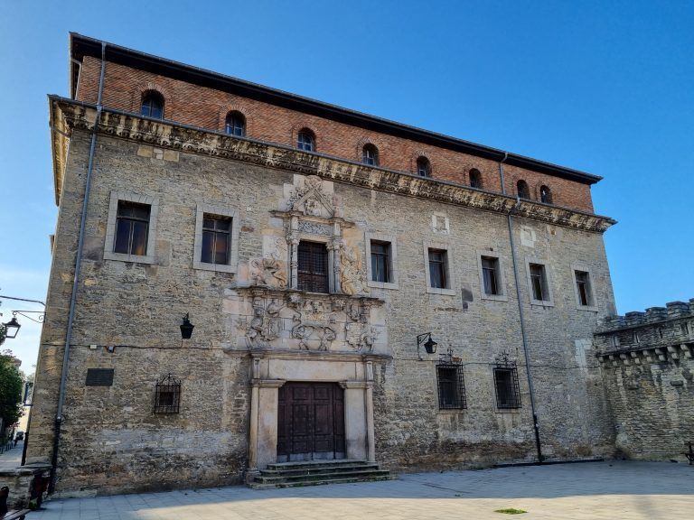 Palacio Escoriaza-Esquivel