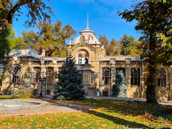 Palacio Romanov de Tashkent