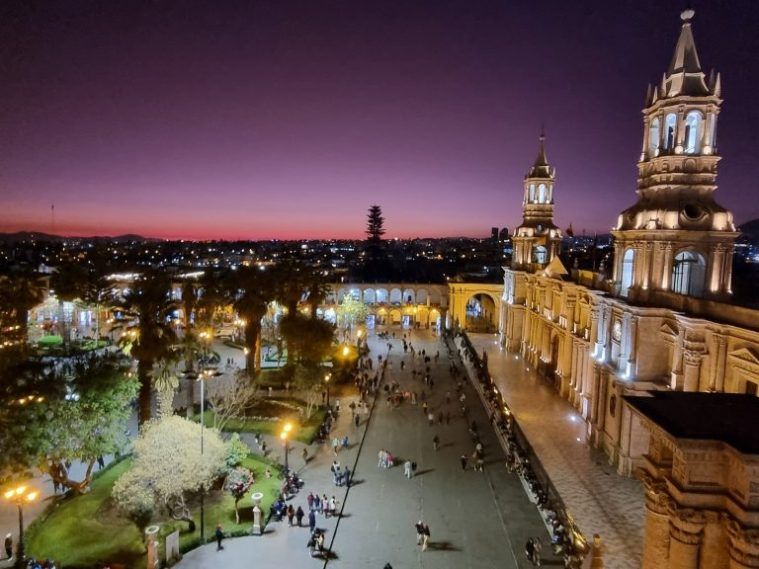 Plaza de Armas, arequipa (Perú)