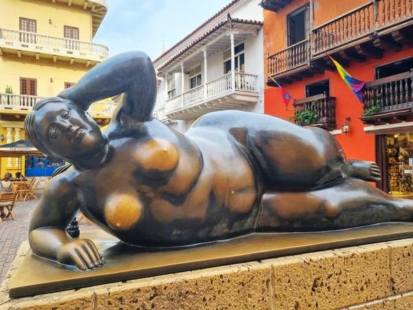 Escultura Gertrudis de Botero
