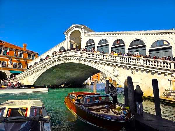 Puente Rialto qué ver en Venecia