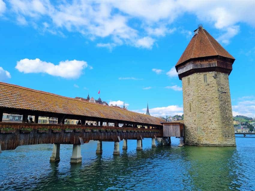 Puente de Lucerna Consejos para viajar a Suiza