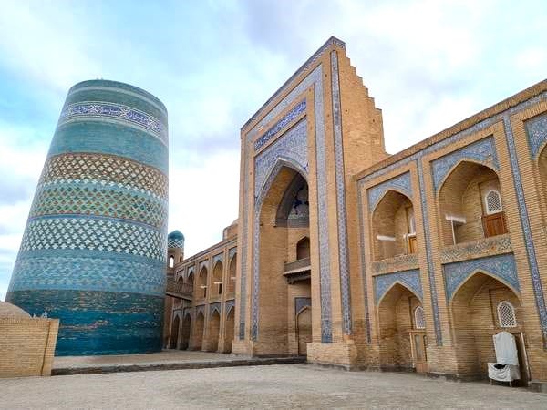Minarete Kalta Minor, un icono que ver en Khiva