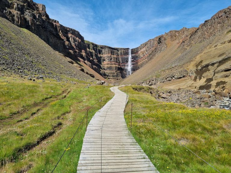 Ruta a Hengifoss