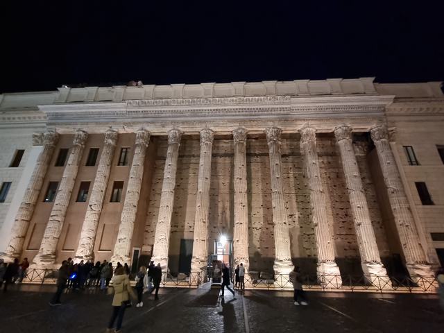 Templo de Adriano