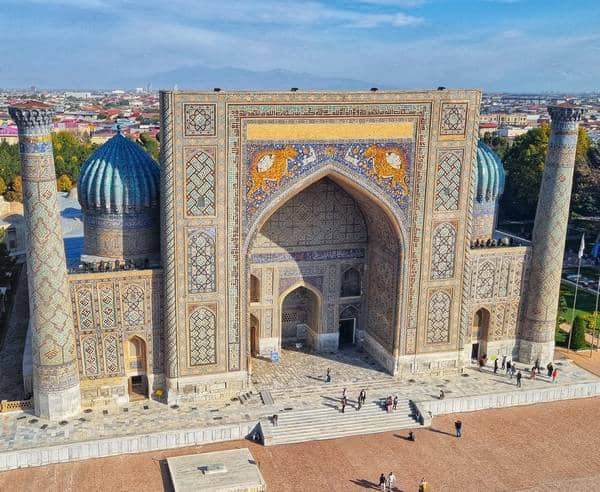 Ulugh Beg Madrasa Registán Samarcanda