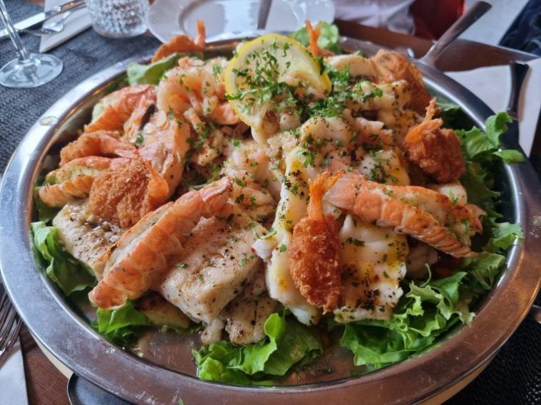 plato de pescado en Islandia