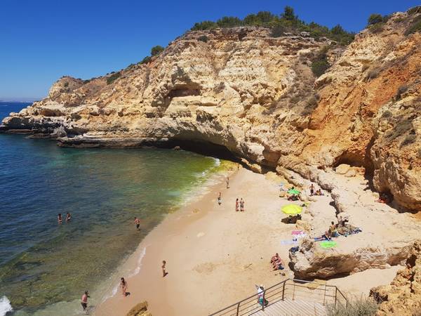 Playa del Paraíso, una de las mejores playas del Algarve
