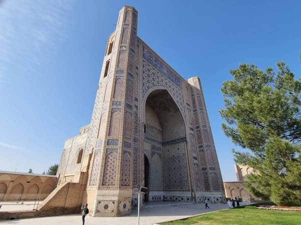 Mezquita bibi khalym qué ver en Samarcanda
