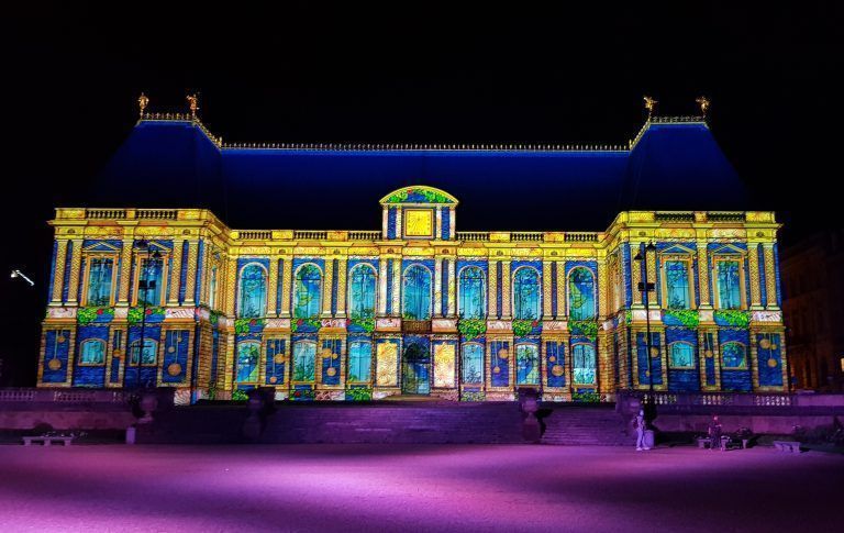 Parlamento de Bretaña iluminado