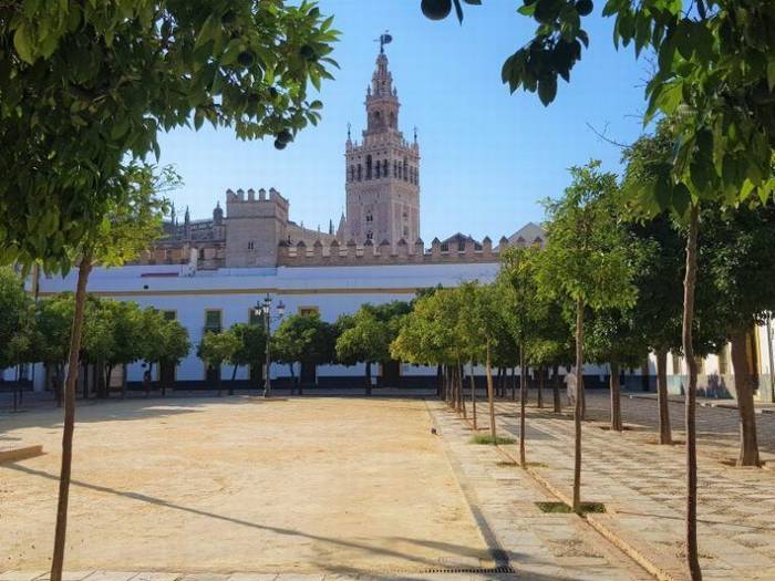 Patio de Banderas, Sevilla
