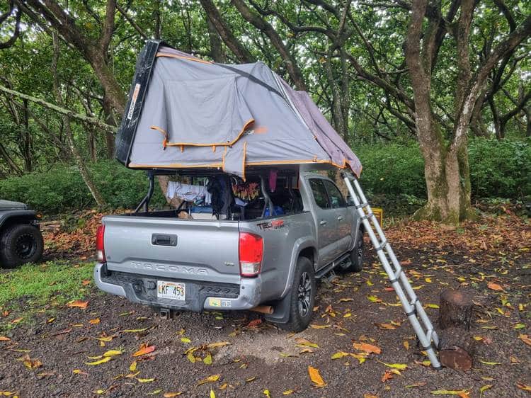 Pick up con tienda de campaña maui