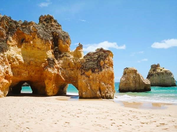 Playa de “los Tres hermanos”