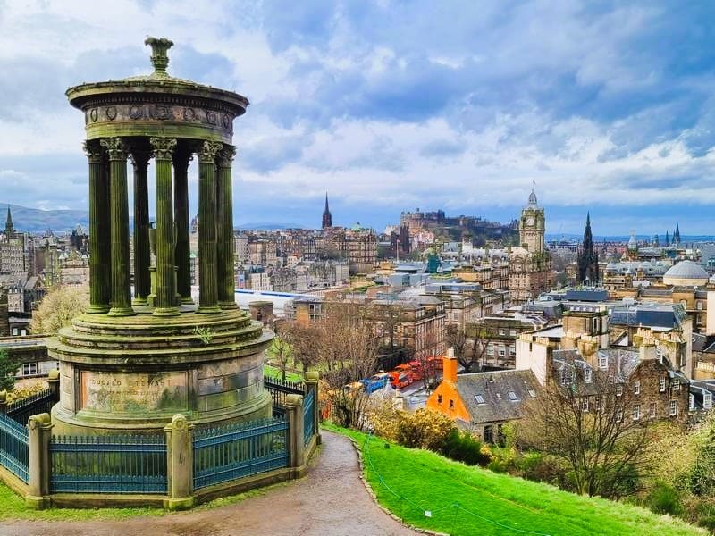 qué ver en Edimburgo calton hill