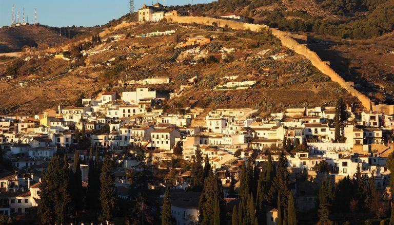 Sacromonte y la muralla de Ziri