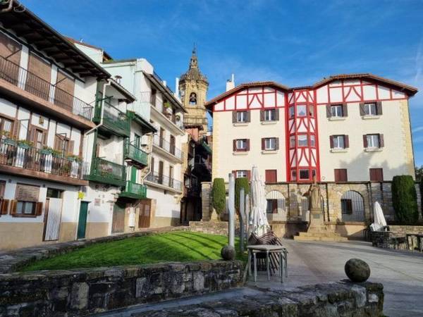 Plaza del Obispo, Hondarribia