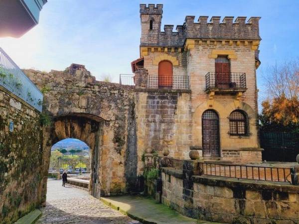 Puerta de Santa María, Hondarribia